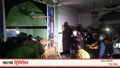 নারায়ণগঞ্জে বিস্ফোরণে ক্ষতিগ্রস্ত বায়তুস সালাত জামে মসজিদ