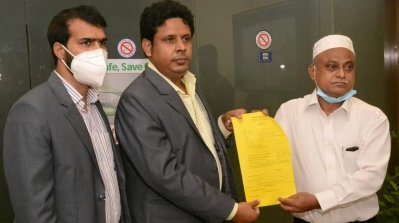 বাফুফে অফিসে মনোনয়নপত্র সংগ্রহ