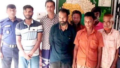 গ্রেফতার হওয়া ৭ জন 