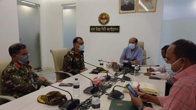 নতুন বছরে নগরবাসীকে এলইডি সড়ক বাতি উপহার দিতে চান আতিকুল