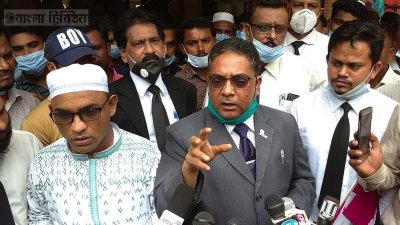 এবার ওসি প্রদীপসহ ৩০ জনের বিরুদ্ধে সাংবাদিক ফরিদুল মোস্তফার মামলা