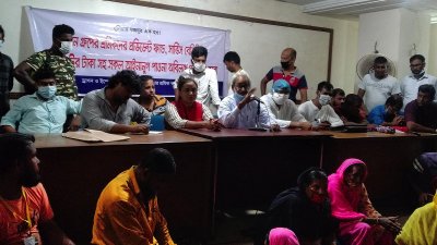 মালিকপক্ষ সভা বয়কট করায় আন্দোলনের ঘোষণা ড্রাগন গ্রুপের শ্রমিকদের
