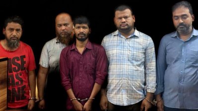 টাকার বিনিময়ে জাল এনআইডি তৈরি করতো ইসির ২ কর্মী