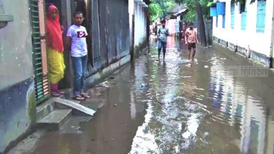 জলাবদ্ধতায় নাকাল পঞ্চগড় পৌরবাসী