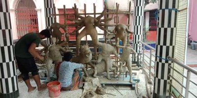 জামালপুরে ২১০ মণ্ডপে দুর্গাপূজার প্রস্তুতি