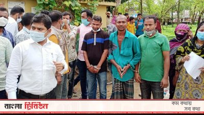 দালাল চক্রের সদস্যরা