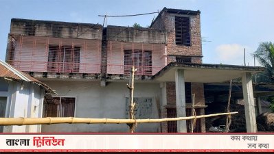 যোগী পাড়ায় জামিরুলদের বাড়ি