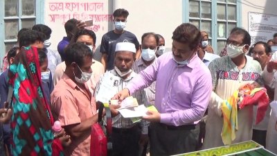 নিভৃত গ্রামের প্রতিবন্ধী প্রসূতির পাশে প্রধানমন্ত্রী