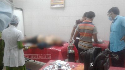 ছুরিকাহত চীনা নাগরিক লাওফাংকে পিরোজপুর হাসপাতালে আনা হলেও অতিরিক্ত রক্তক্ষরণ বন্ধ না হওয়ায় মৃত্যু হয় তার।