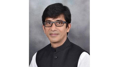 চাঁদপুর পৌরসভার উপনির্বাচনে মেয়র পদে বিজয়ী আওয়ামী লীগের অ্যাডভোকেট জিল্লুর রহমান জুয়েল।