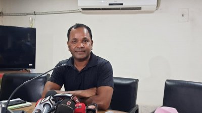 সংবাদ সম্মেলনে গলফার সিদ্দিকুর                 -ছবি: বাংলা ট্রিবিউন 