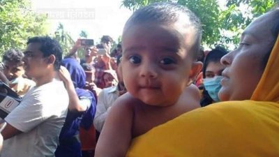 দুর্বৃত্তদের হাত থেকে বেঁচে যাওয়া শিশু মারিয়া