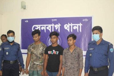 অন্তঃসত্ত্বা নারীকে ধর্ষণ ও ভিডিও ধারণ, গ্রেফতার ৩