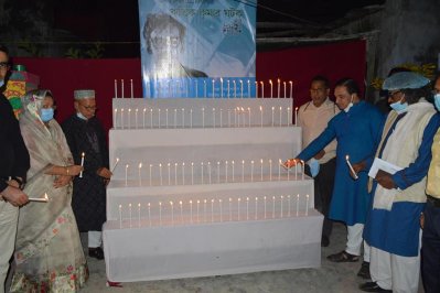 চলচ্চিত্রকার ঋত্বিক ঘটকের স্মৃতি সংরক্ষণের দাবি