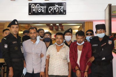 গ্রেফতার করা ৩ ডাকাত