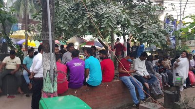 নারায়ণগঞ্জে বাড়ছে করোনা রোগী, মাস্ক ব্যবহারে উদাসীনতা