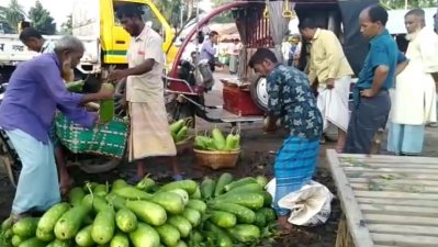 চলছে বেচাকেনা 