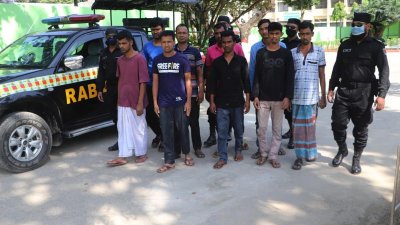 আইপিএলের ৯ জুয়াড়ি গ্রেফতার