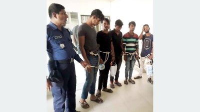 দণ্ডপ্রাপ্ত পাঁচ জুয়ড়ি