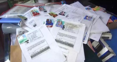 বিপুল পরিমাণ অবৈধ পাসপোর্ট ও জাল নথিপত্র জব্দ