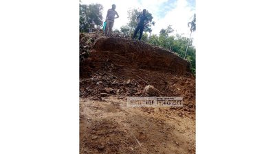 খাগড়াছড়িতে কেটে ফেলা একটি পাহাড়।