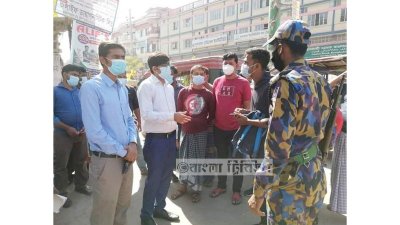 খুলনায় জনগণের মধ্যে মাস্ক ব্যবহার সচেতনতা বাড়াতে ভ্রাম্যমাণ আদালতের অভিযান