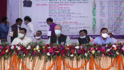 যশোরে বিভাগীয় ইউনিয়ন পরিষদ সচিব সম্মেলনে প্রধান াতিথি ছিলেন স্থানীয় সরকার প্লী উন্নয়ন ও সমবায় প্রতিমন্ত্রী স্বপন কুমার ভট্টাচার্য্য।