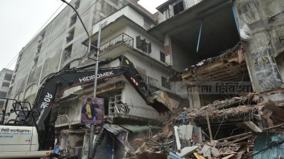 দ্বিতীয় দিনেও ফুলবাড়ীয়ার দুই শতাধিক দোকান উচ্ছেদ