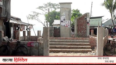 ঝালকাঠিতে শহীদদের স্মরণে স্মৃতিস্তম্ভ