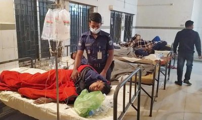 অসুস্থদের কয়েকজন 