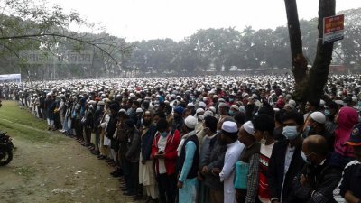 রাজেন্দ্র কলেজ ময়দানে বিএনপির ভাইস চেয়ারম্যান, সাবেক মন্ত্রী ও সাবেক সংসদ সদস্য চৌধুরী কামাল ইবনে ইউসুফের জানাজা অনুষ্ঠিত হয়