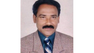 সাবেক পৌরমেয়র ও শ্রমিক নেতা আখতাার হোসেন বাদল