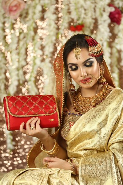কে ক্র্যাফটে ব্রাইডাল আয়োজন