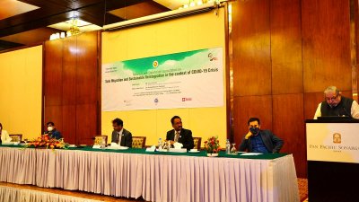 অভিবাসী কর্মীদের জন্য আন্তরিকতার ঘাটতি নেই: প্রবাসী কল্যাণমন্ত্রী
