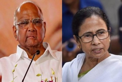 বিজেপি’র সঙ্গে বিরোধ, শারদ পাওয়ারের সঙ্গে কথা বললেন মমতা