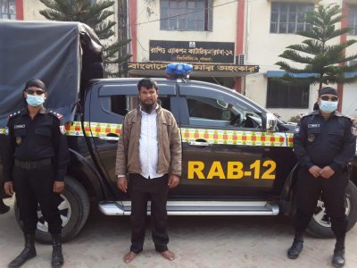 আটক ফিরোজ মোল্লা 