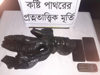 কষ্টি পাথরের মূর্তি
