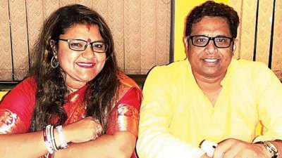 সুজাতা ও সৌমিত্র