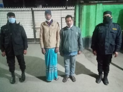 গ্রেফতারকৃত দুই মাদক ব্যবসায়ী