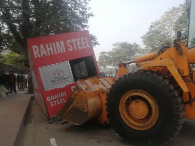 সরিয়ে ফেলা হচ্ছে পুলিশ বক্স