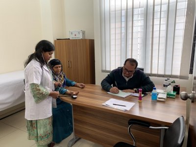 আশ্রয় কেন্দ্রে চলছে উদ্বাস্তুতের চিকিৎসা সেবা