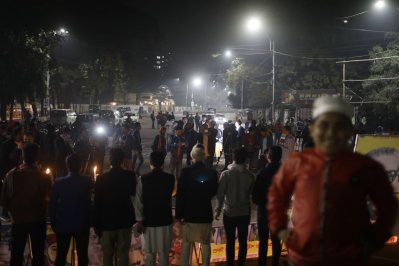 বঙ্গবন্ধুকে শ্রদ্ধা জানিয়ে ঢাবিতে নতুন বছরকে বরণ