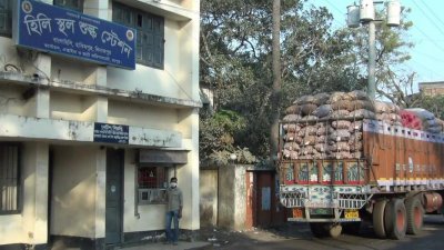 সাড়ে তিন মাস পর এলো ভারতীয় পেঁয়াজ