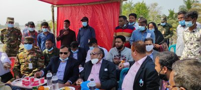 সুন্দরবনের কাছে ভাঙন কবলিত এলাকায় পানিসম্পদ প্রতিমন্ত্রী জাহিদ ফারুক