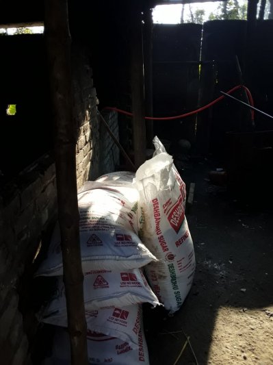 ভেজাল গুড় তৈরির উপকরণ