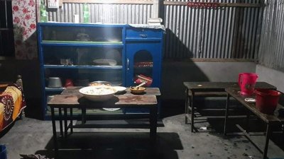 হাতির পিঠে চড়ে এসে বাল্যবিয়ে, পুলিশ আসার খবরে কনে নিয়ে চম্পট!
