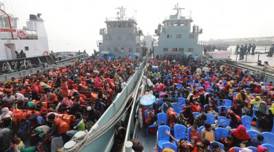 রোহিঙ্গাদের ভাসানচরে স্থানান্তর