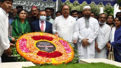 দীর্ঘ মেয়াদের কথা মাথায় রেখে প্রকল্প বাস্তবায়ন করতে হবে: স্থানীয় সরকার মন্ত্রী