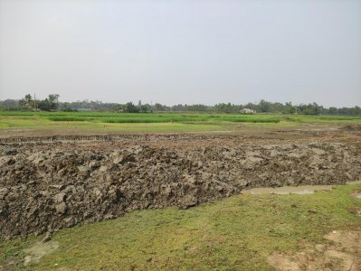 নদীকে খাল বানিয়ে প্রকল্প