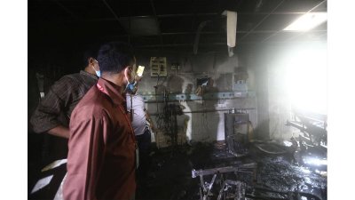 ঢামেকের করোনা আইসিইউ ইউনিটে আগুন, স্থানান্তরের সময় ৩ রোগীর মৃত্যু